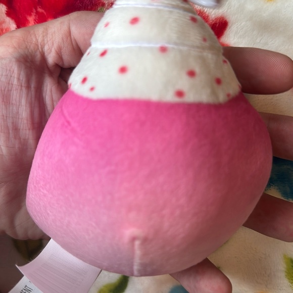 Cinnamon the milkshake squishmallows Pink and White Stuffed Keychain clip NWT - Picture 3 of 4